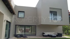 Los Arqueros villa for sale