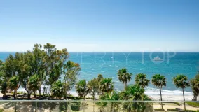 Buy Estepona apartment