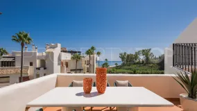 3 bedrooms penthouse for sale in Estepona