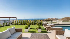 Comprar villa con 3 dormitorios en Benahavis