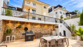 Villa de 9 dormitorios en venta en Mijas Costa
