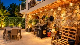 Villa de 9 dormitorios en venta en Mijas Costa