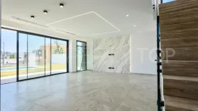 Sierrezuela 2 bedrooms villa for sale