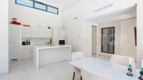 Villa for sale in Marques de Guadalmina with 4 bedrooms