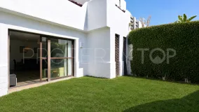 For sale ground floor apartment in Estepona East