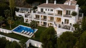 Se vende villa con 6 dormitorios en Los Arqueros