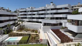 Comprar apartamento en Estepona con 2 dormitorios