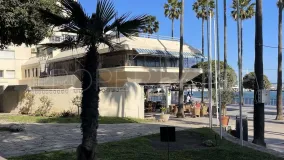 Apartamento de 4 dormitorios a la venta en Marbella