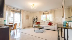 Apartamento a la venta de 2 dormitorios en Marbella - Puerto Banus