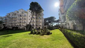 Apartamento con 3 dormitorios en venta en Nueva Andalucia