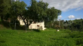Villa en venta de 2 dormitorios en Benahavis