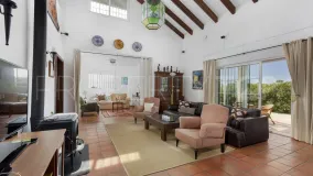 For sale villa in Estepona