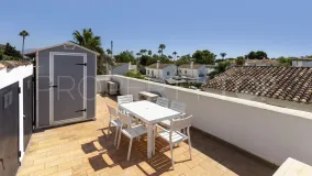 Villa con 4 dormitorios en venta en Atalaya