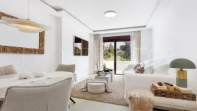 Ground floor apartment for sale in Nueva Andalucia with 3 bedrooms