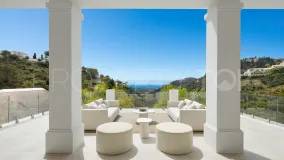 5 bedrooms mansion for sale in El Madroñal