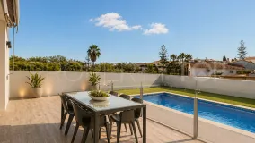 Villa a la venta de 5 dormitorios en Mijas Costa