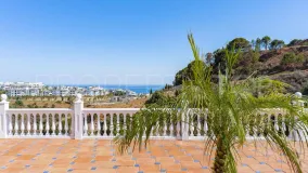 Se vende finca en Los Reales - Sierra Estepona de 5 dormitorios