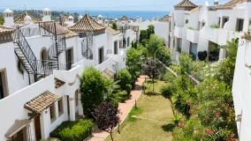 Adosado en venta con 3 dormitorios en Estepona Oeste