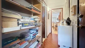 Se vende apartamento en Estepona Puerto con 3 dormitorios