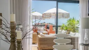 Comprar atico duplex en Calahonda con 4 dormitorios