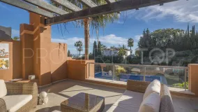 Apartamento a la venta con 3 dormitorios en Alminar de Marbella