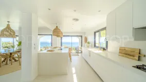 For sale La Capellania villa with 5 bedrooms