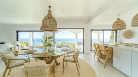 For sale La Capellania villa with 5 bedrooms