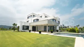 Villa for sale in Zona G