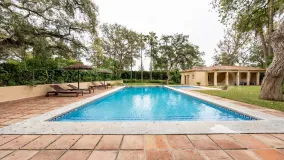 Sotogrande Alto Central, villa de 5 dormitorios en venta