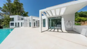 Zona F 5 bedrooms villa for sale