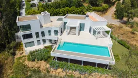 Zona F 5 bedrooms villa for sale