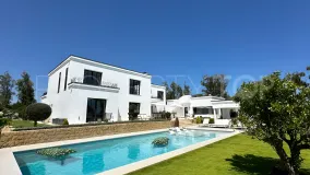 Comprar villa en Zona L