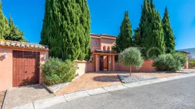 Zona B, casa de 5 dormitorios en venta