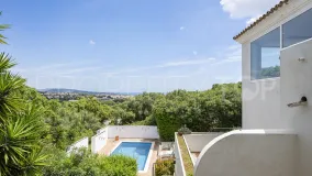 For sale house in Zona E