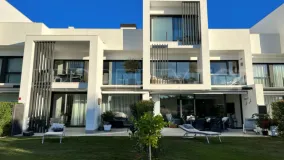 Adosado de 4 dormitorios en venta en Sotogrande