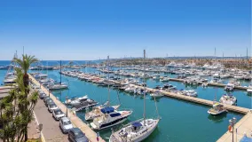 4 bedrooms penthouse for sale in Sotogrande Marina