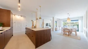 For sale apartment in La Quinta with 3 bedrooms