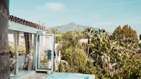 Nueva Andalucia 4 bedrooms villa for sale