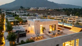 Villa en venta con 4 dormitorios en Epic Marbella