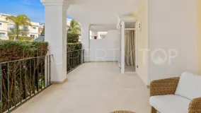 Apartamento con 3 dormitorios en venta en Nueva Andalucia