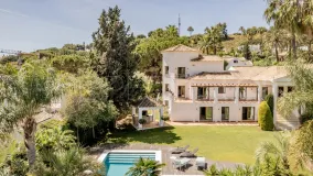 Comprar villa con 6 dormitorios en Las Brisas
