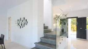 Villa in Nueva Andalucia for sale