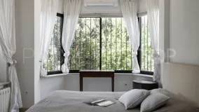 Villa for sale in Nueva Andalucia with 9 bedrooms