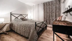 Villa for sale in Nueva Andalucia with 9 bedrooms