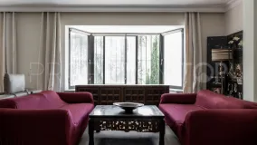 Villa for sale in Nueva Andalucia with 9 bedrooms
