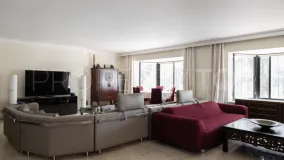 Villa for sale in Nueva Andalucia with 9 bedrooms