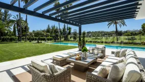 Buy 7 bedrooms villa in Las Brisas
