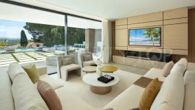 Villa for sale in Nueva Andalucia with 5 bedrooms