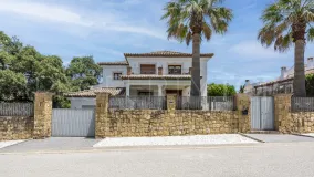For sale villa in Zona B