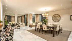 For sale Los Naranjos Golf villa with 4 bedrooms